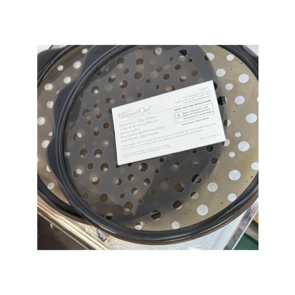 Pampered Chef Microwave Chip Maker Set 2 Silicone Trays Original Instructions - Picture 3 of 6